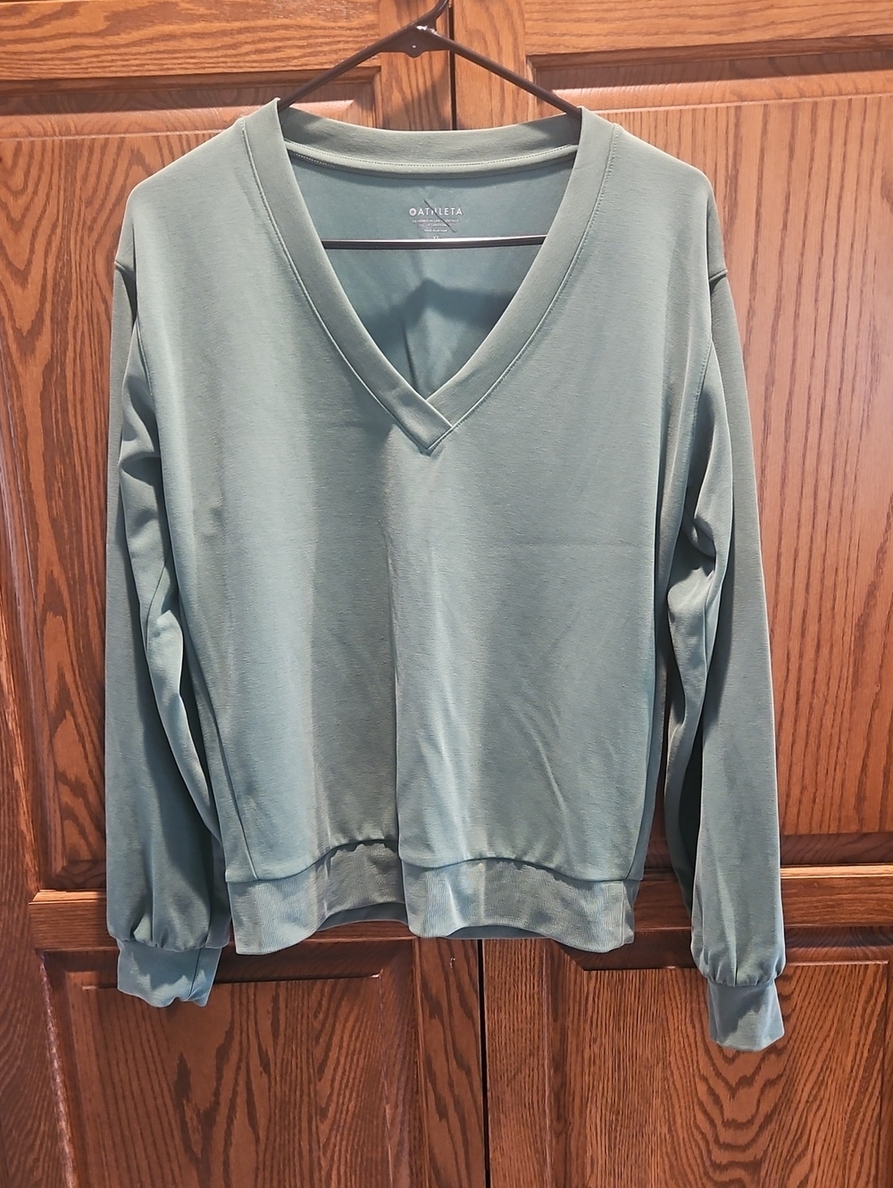 NWOT Athleta Seasoft V Neck